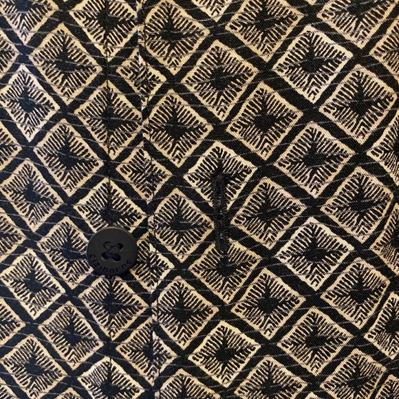 Claiborne Mens Short sleeve Shirt with front pocket - Picture 5 of 7